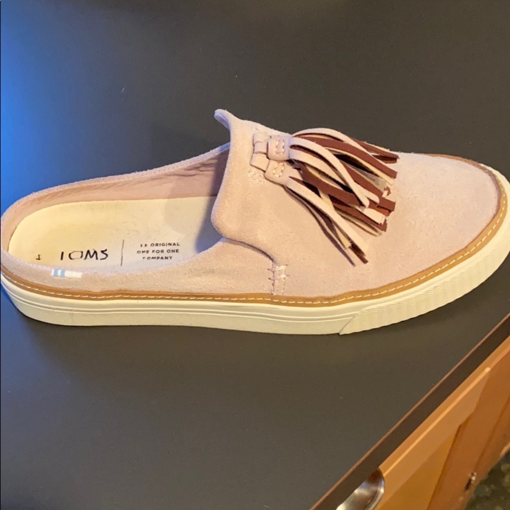 Tom’s suede pink slides - Picture 2 of 3